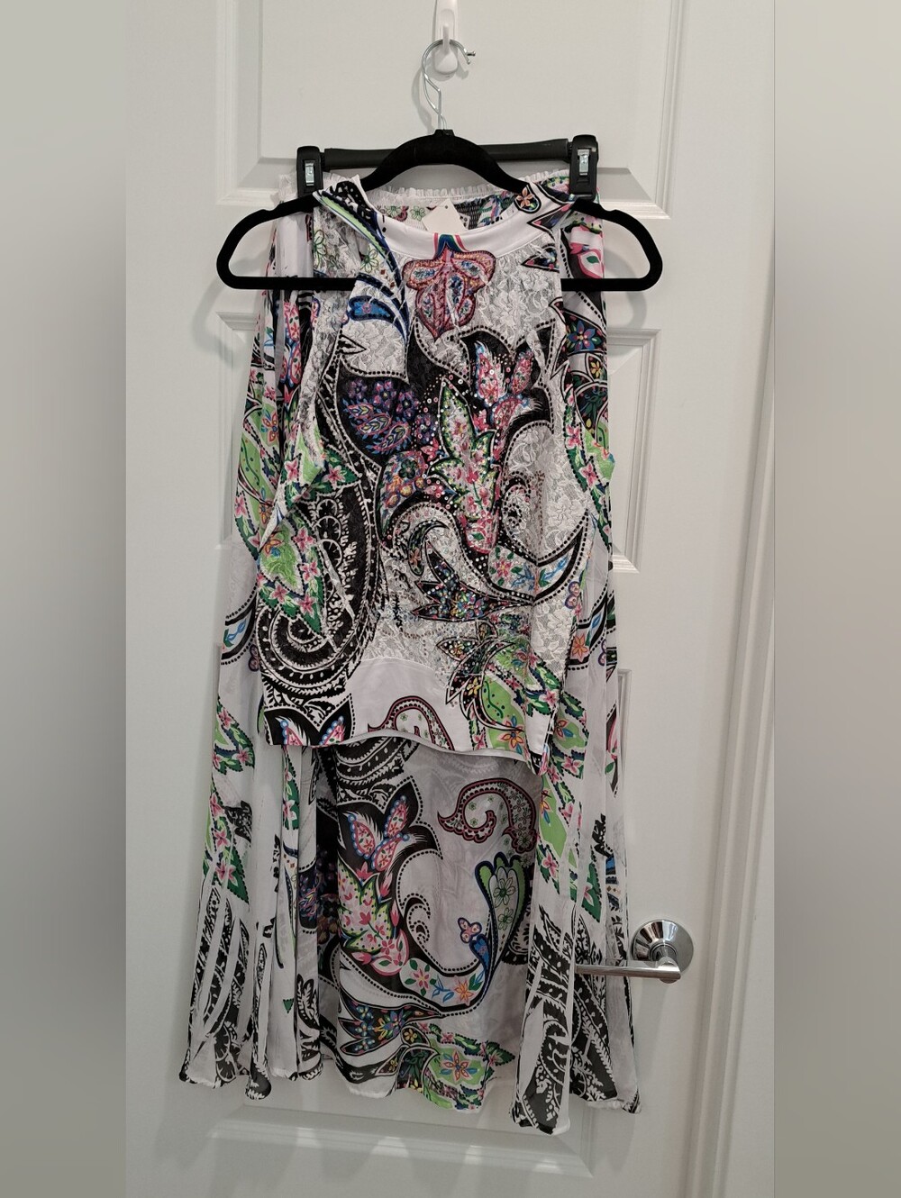 2 Pc Women’s Printed Paisley Sleeveless Top and Skirt White, Black & Green